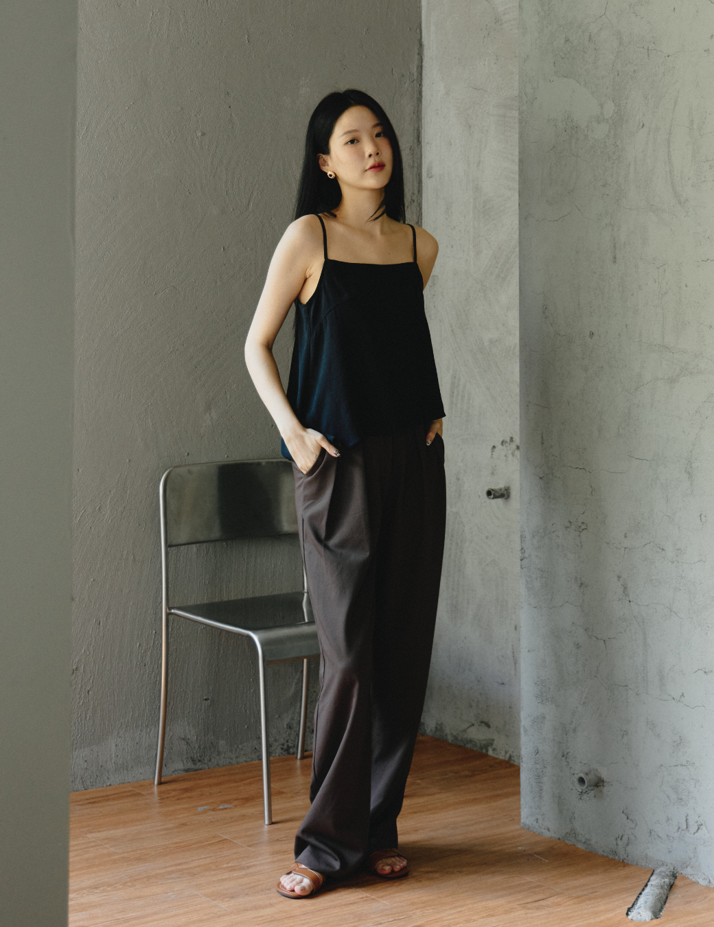 不對稱下斜設計背心（黑色/3尺寸）