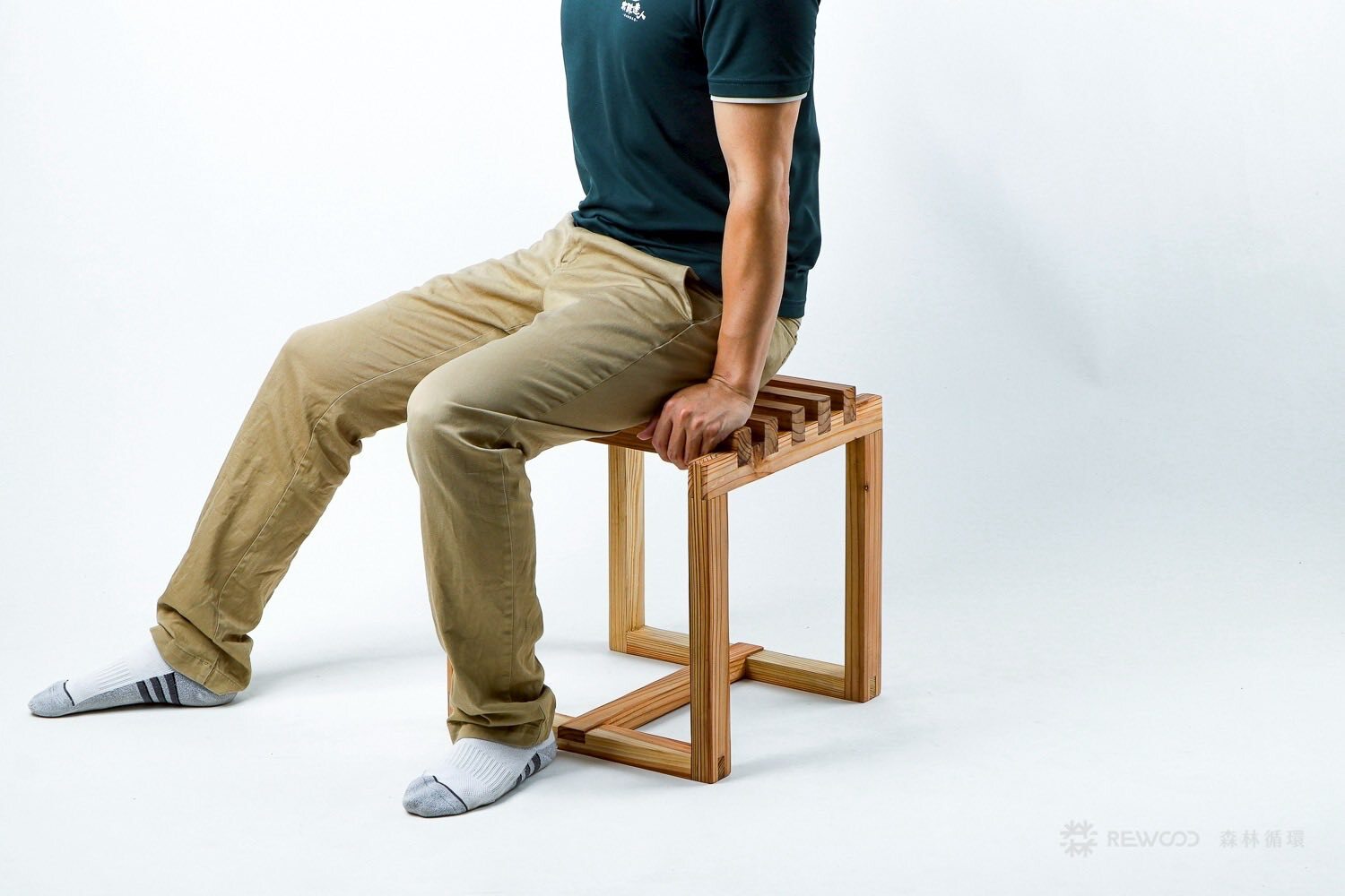 【0901專屬訂單 FB -Angel Yu】REWOOD柳杉環環椅