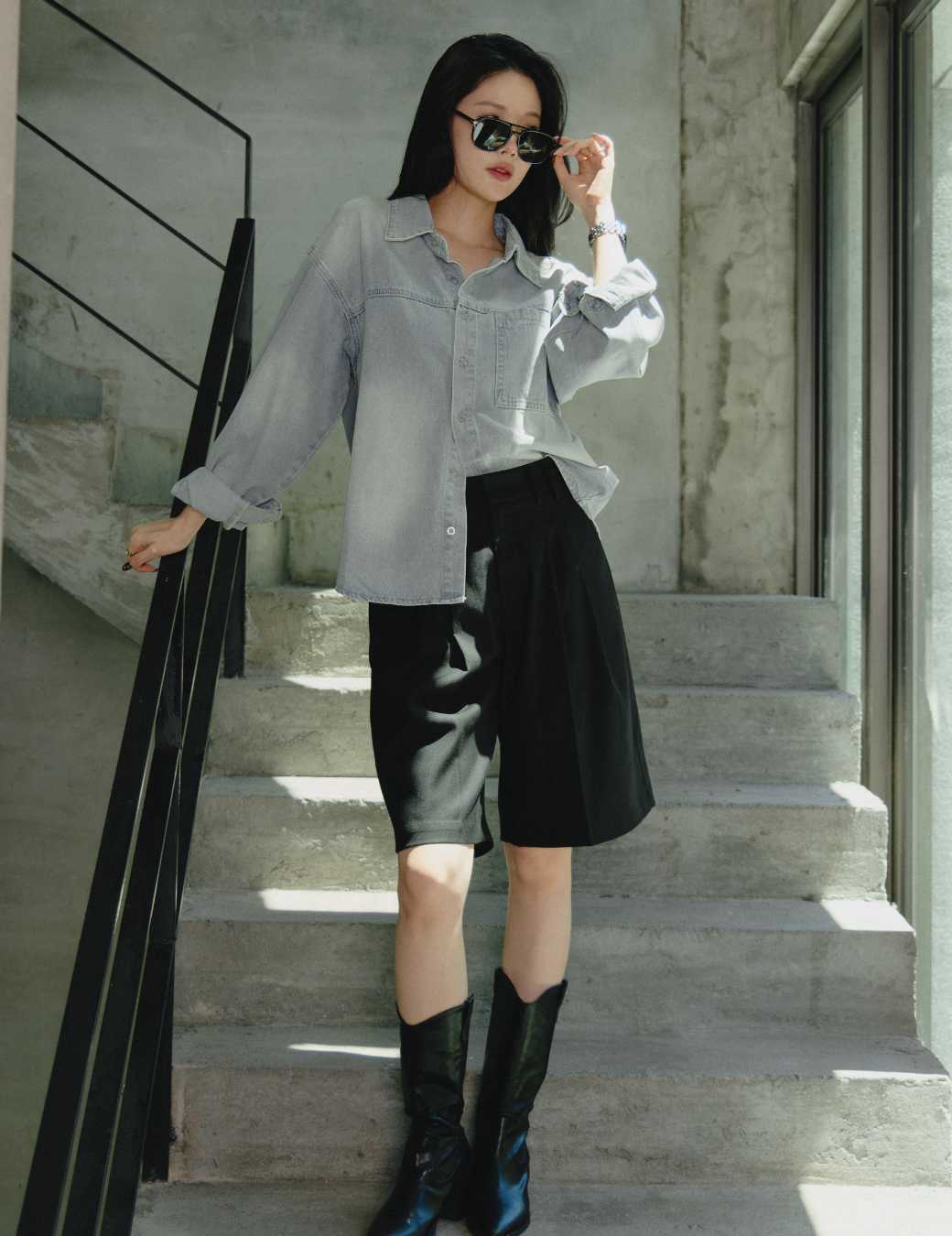 中線設計低腰五分褲（黑色/3尺寸）