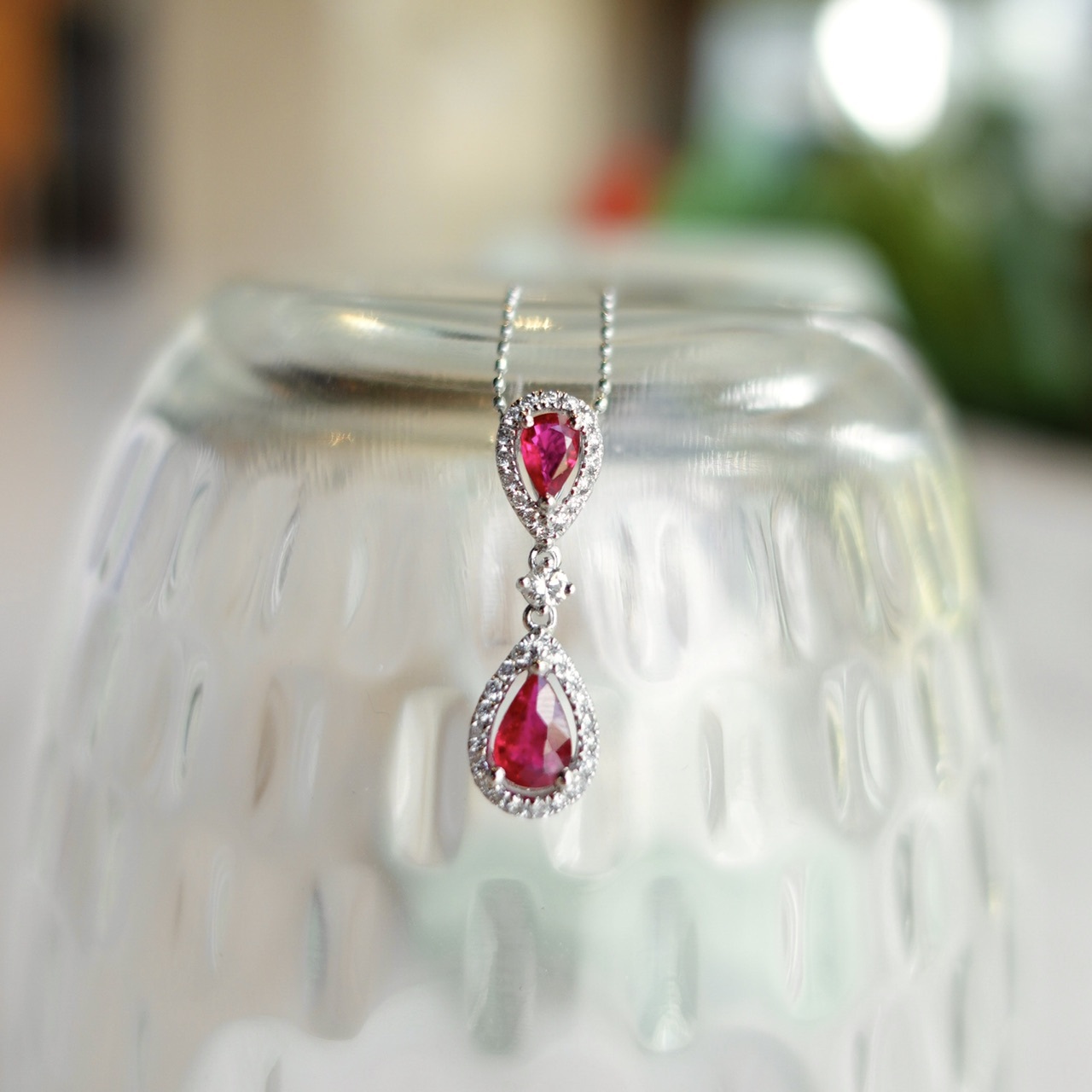 0.55ct天然紅寶石鑽石18K金吊墜-水滴形