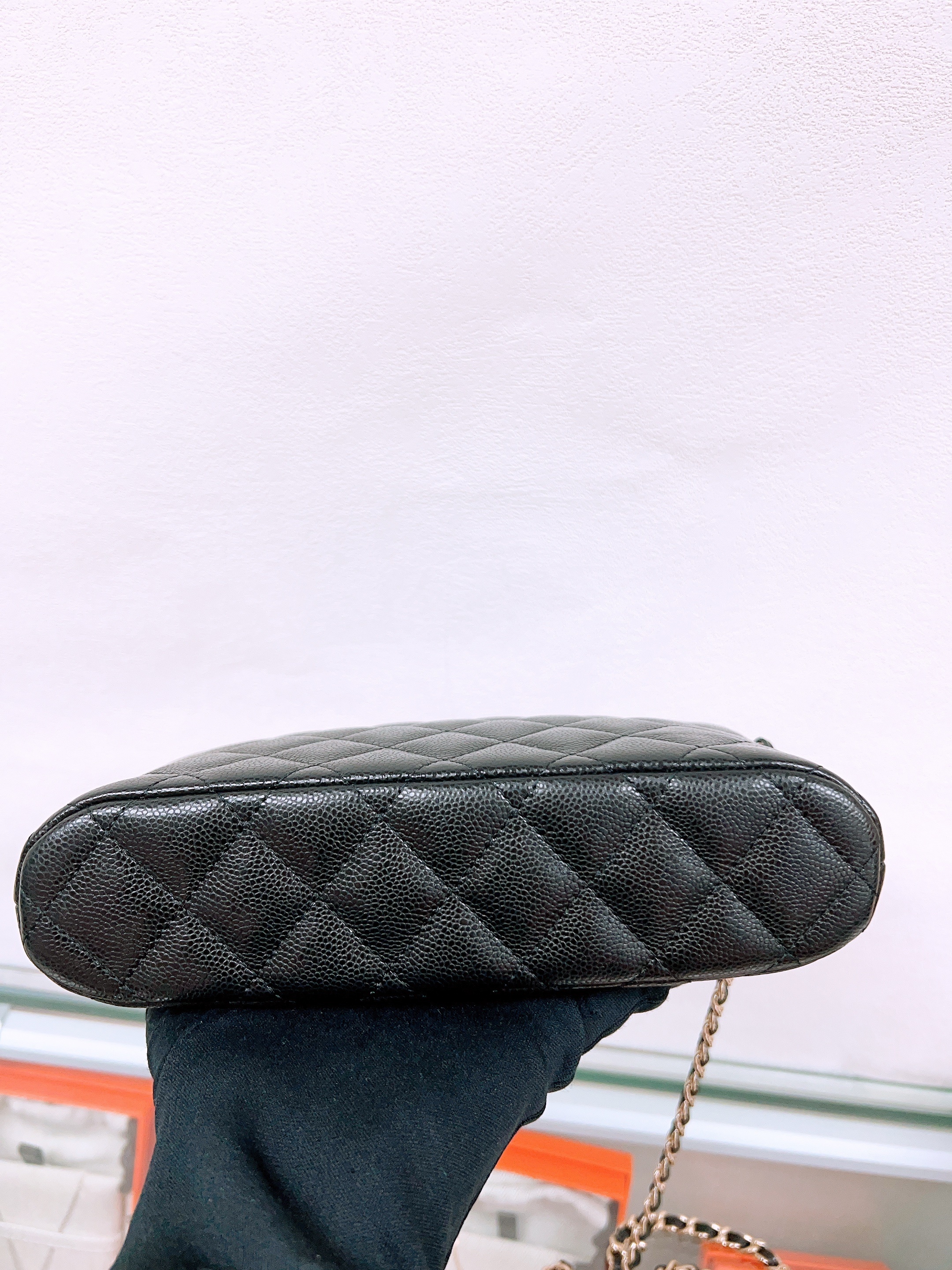 *Unused* Chanel woc/ clutch with chain 貝殼包 (black caviar GHW)