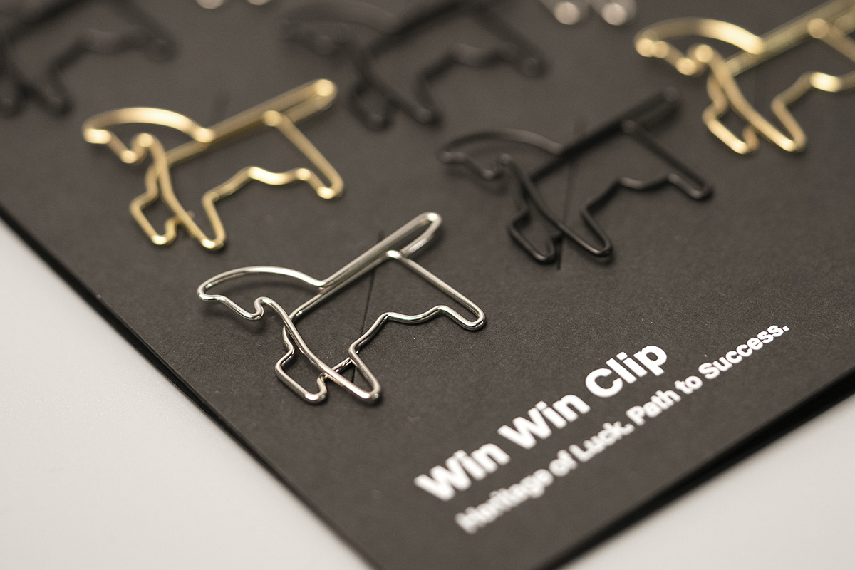 金色,黑色,銀色,迴紋針,兼具迴紋針與書籤,馬到成功造型迴紋針