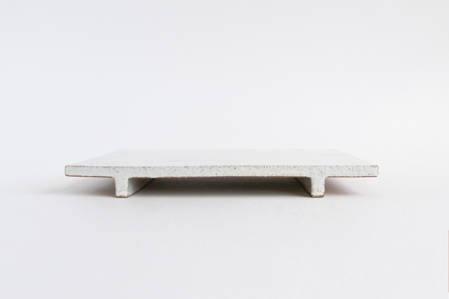 SSS - 陶付腳平角皿 / 粉引 (25*19cm)