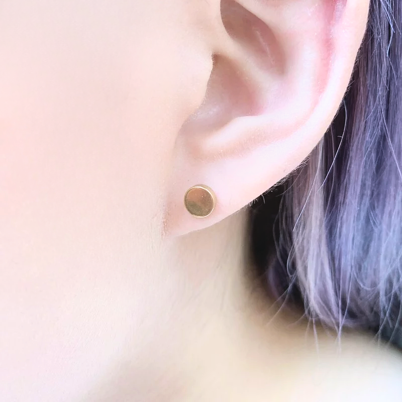 抗敏鋼 平面金色圓餅造型耳環(單支價)
