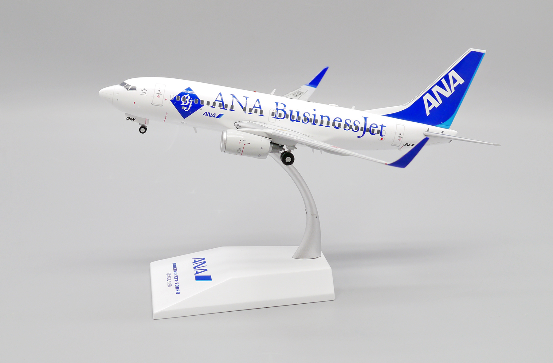 JC wings 1/200 全日空 波音737-700(ER)  JA13AN 公務機