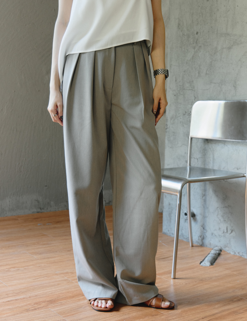 立體打褶垂墜西裝褲（灰綠色/4尺寸）