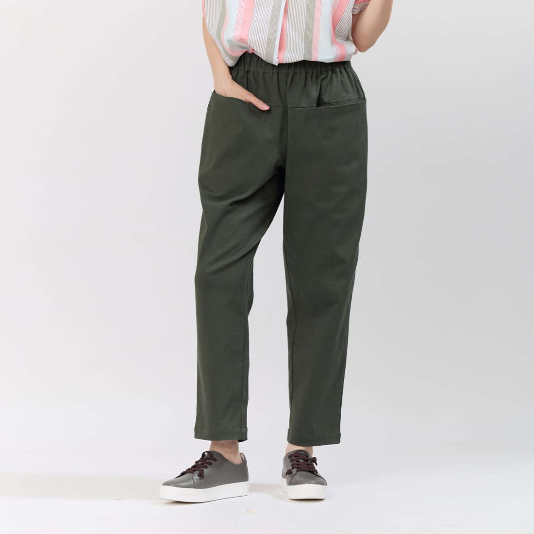 Brad棉質大口袋日常長褲/橄綠