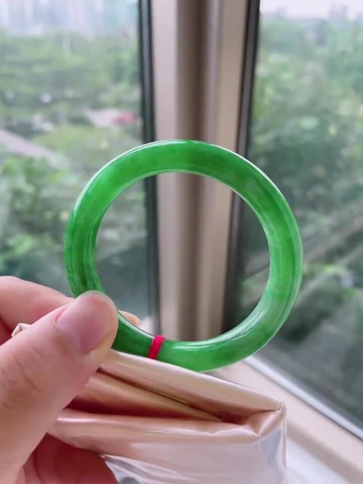 7245842 50.6mm滿綠圓條翡翠手鐲 (50-52)