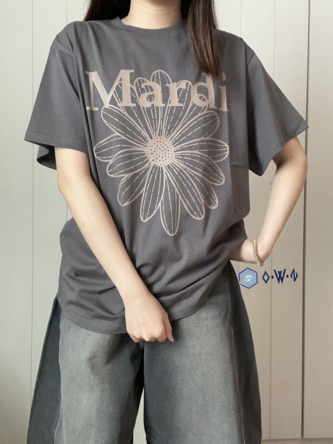 【OWN】Mardi Mercredi 短袖上衣 雛菊 花花 新款 韓國限定 單一尺寸 灰咖
