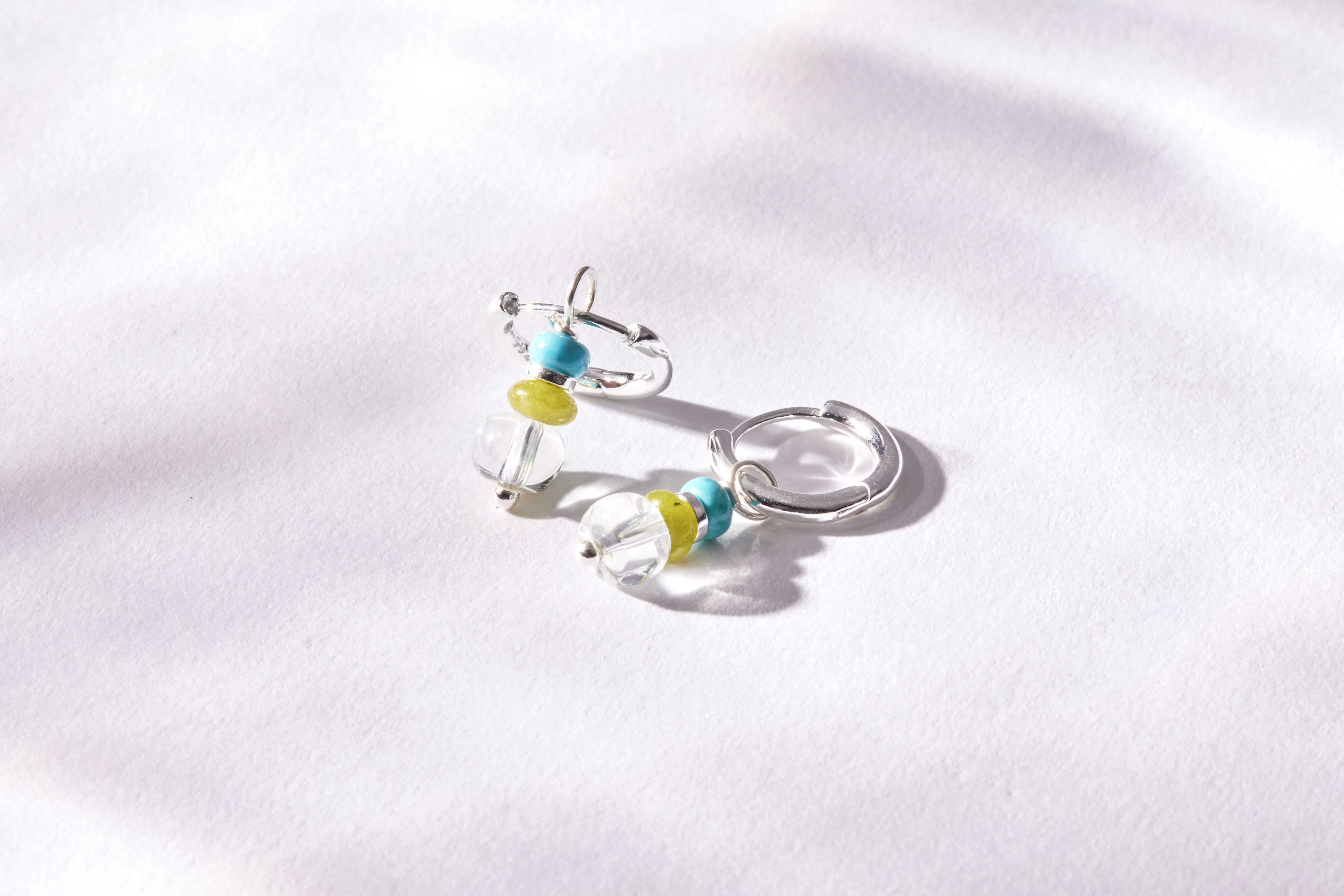 E2270 | 純銀水晶壓扣耳環