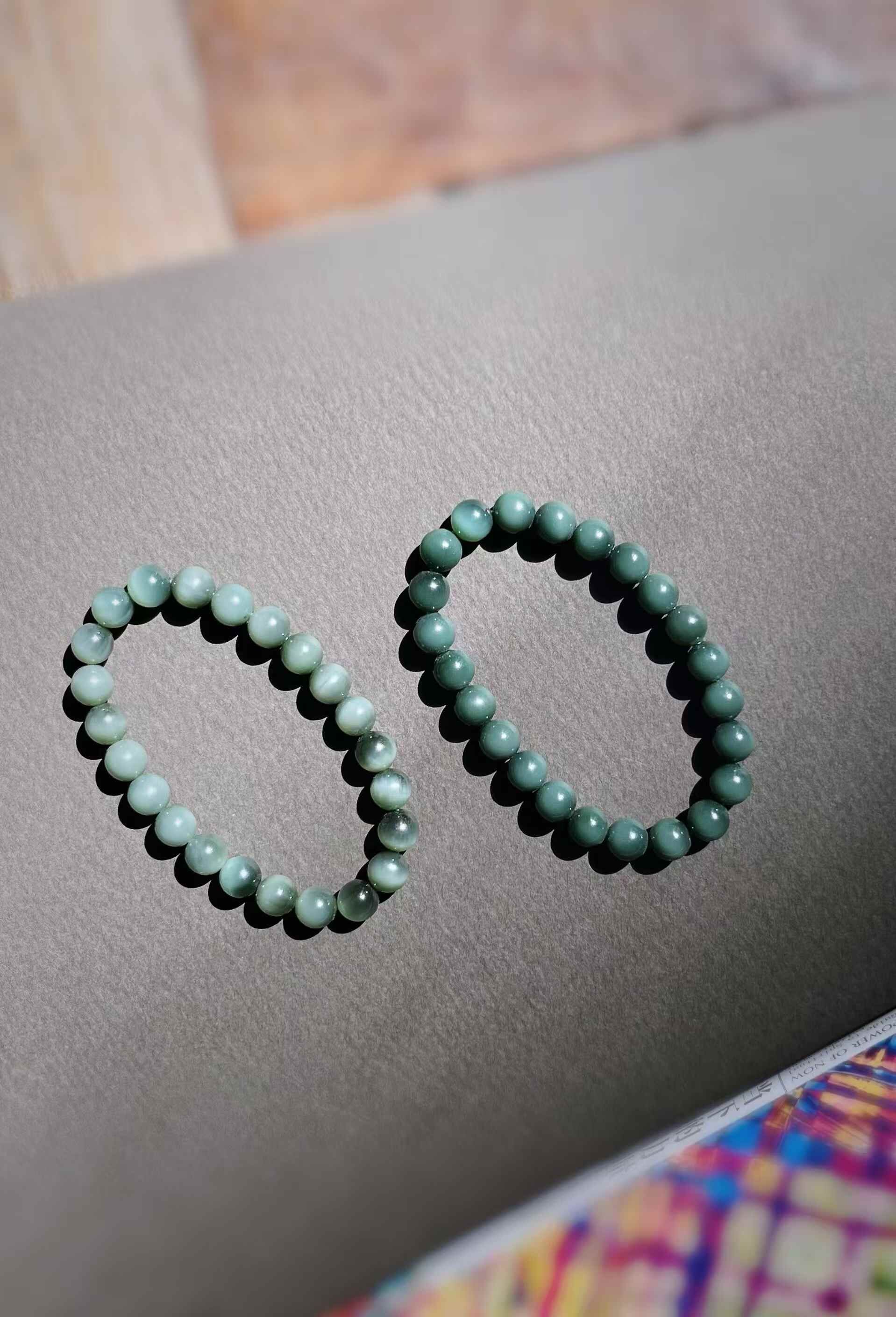 724726 和田玉藍貓手串