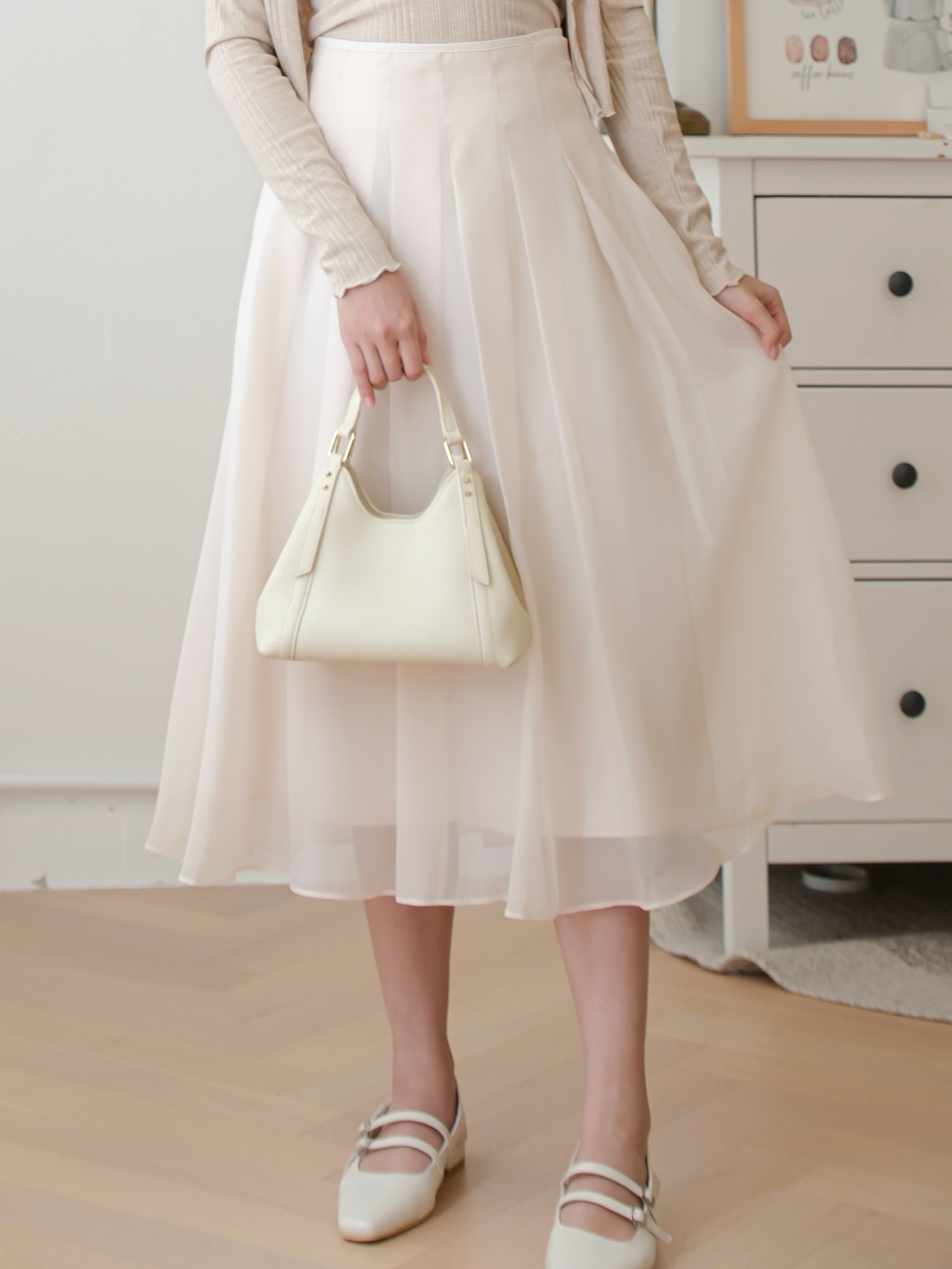 霧感氣質微傘中長裙 (淺杏/黑) BT427