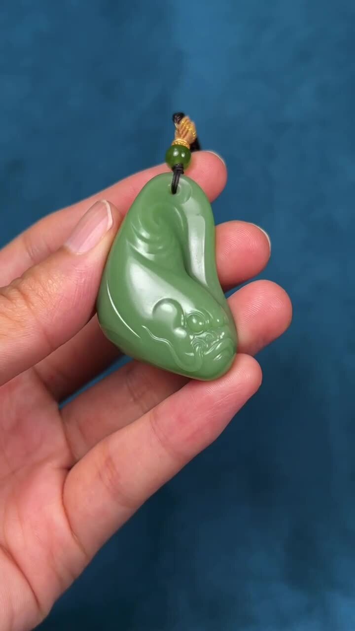 724257 和田玉碧玉魚化龍