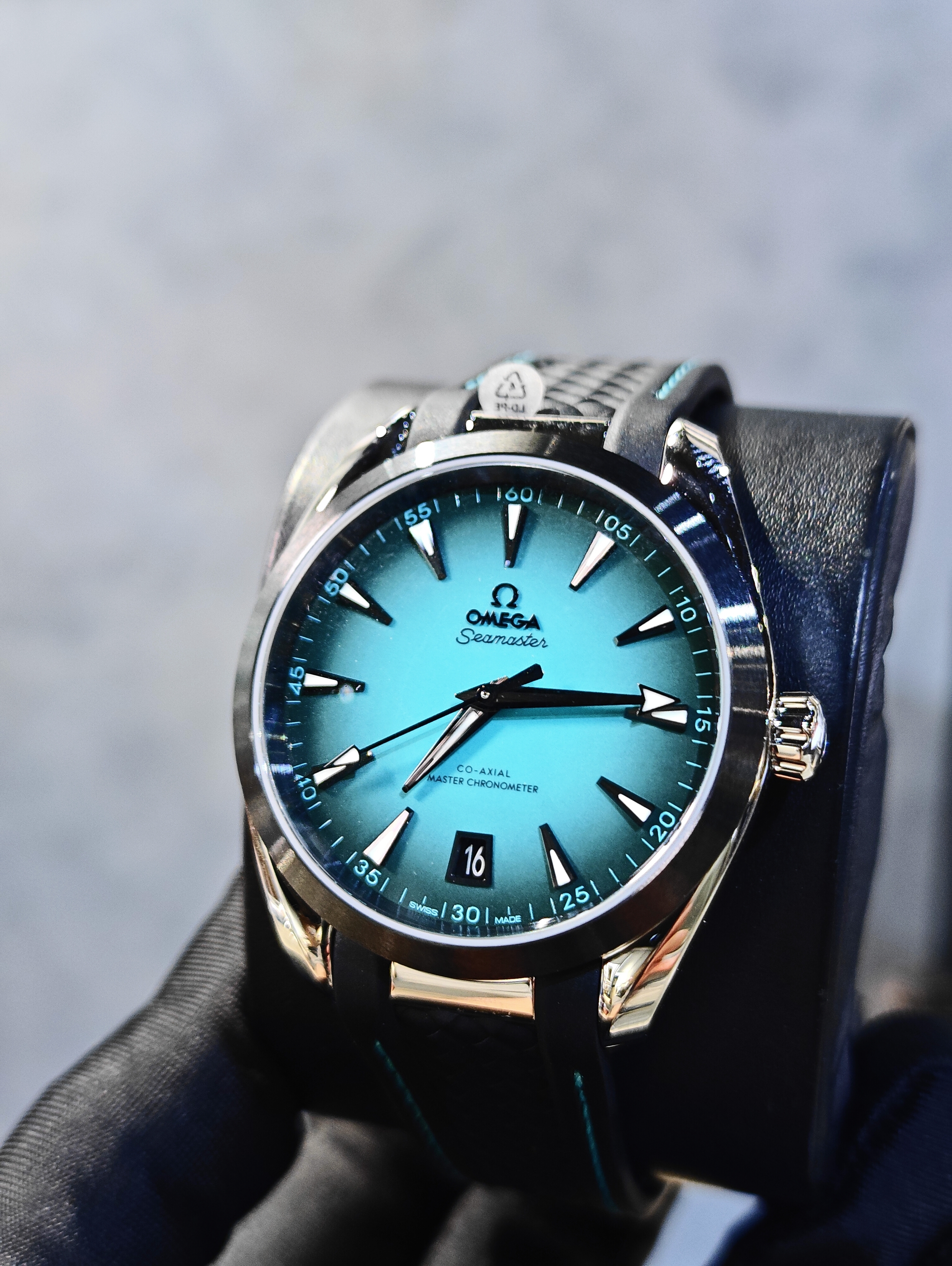 BRAND NEW OMEGA SEAMASTER 220.32.41.21.03.001 22032412103001 AQUA TERRA 150M TURQUOISE DIAL STEEL ON RUBBER STRAP 41MM