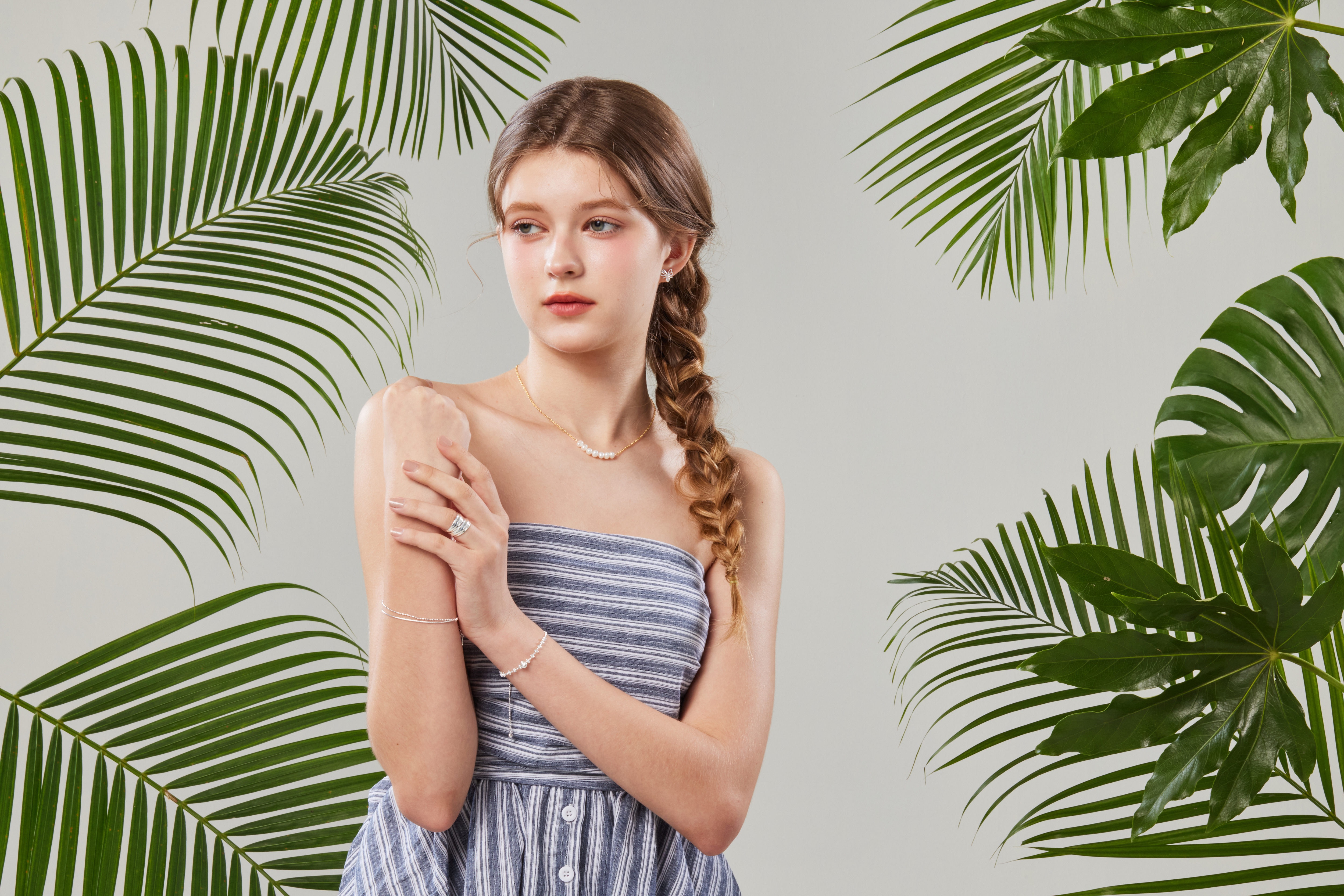 蝴蝶結愛心耳環