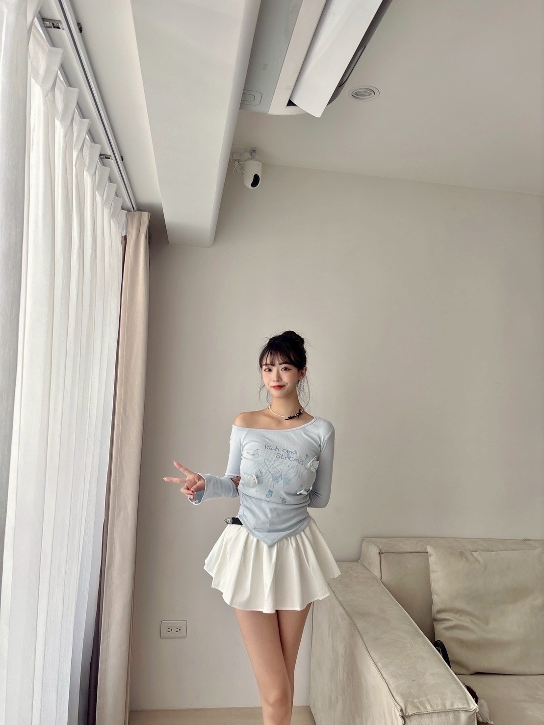 甜美蝴蝶字母 長袖上衣