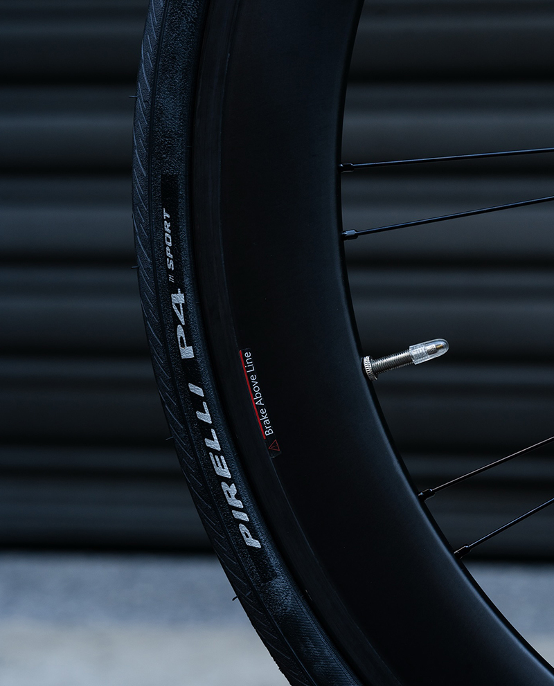 Pirelli P4™ Sport 外胎