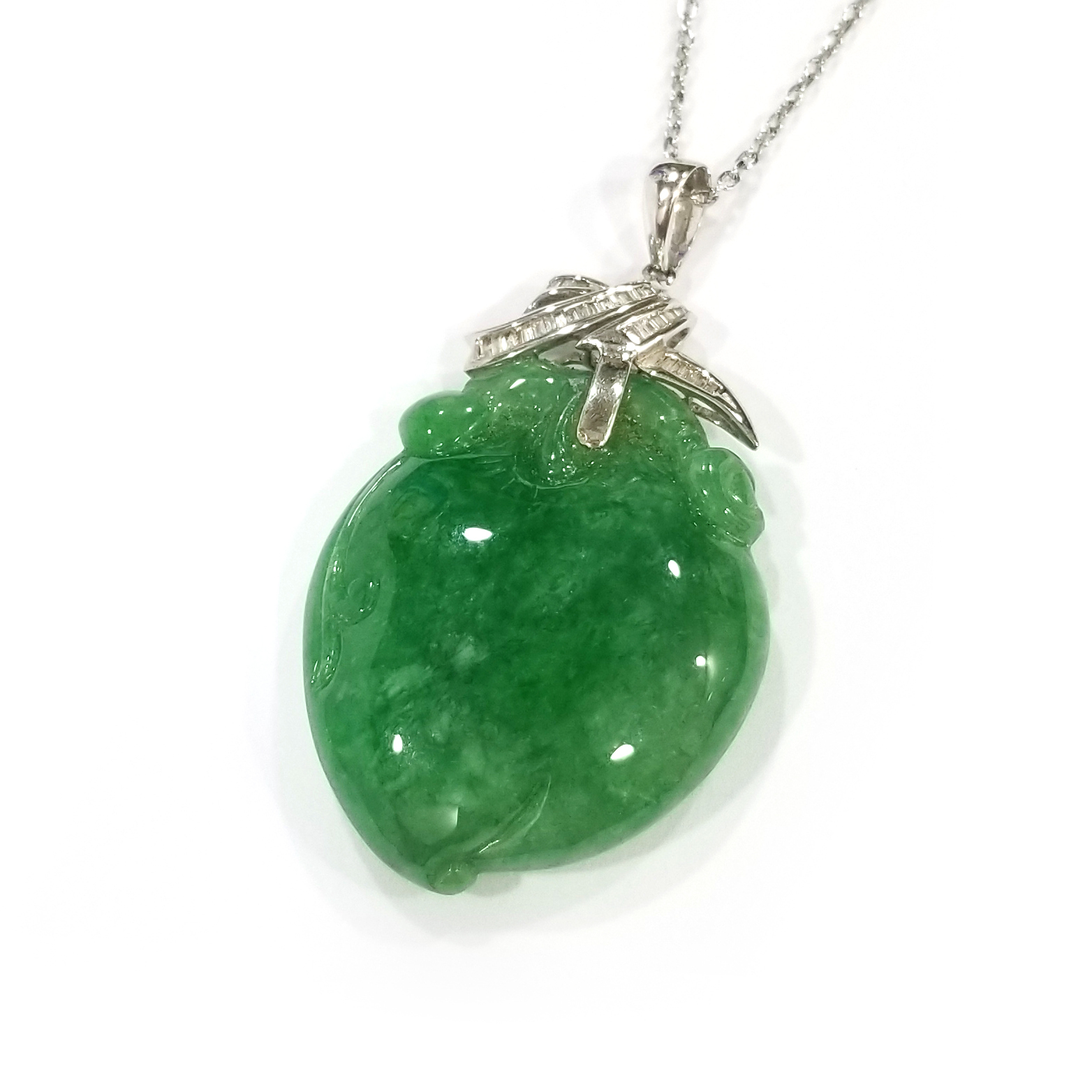 翡翠壽桃天然鑽石吊墜