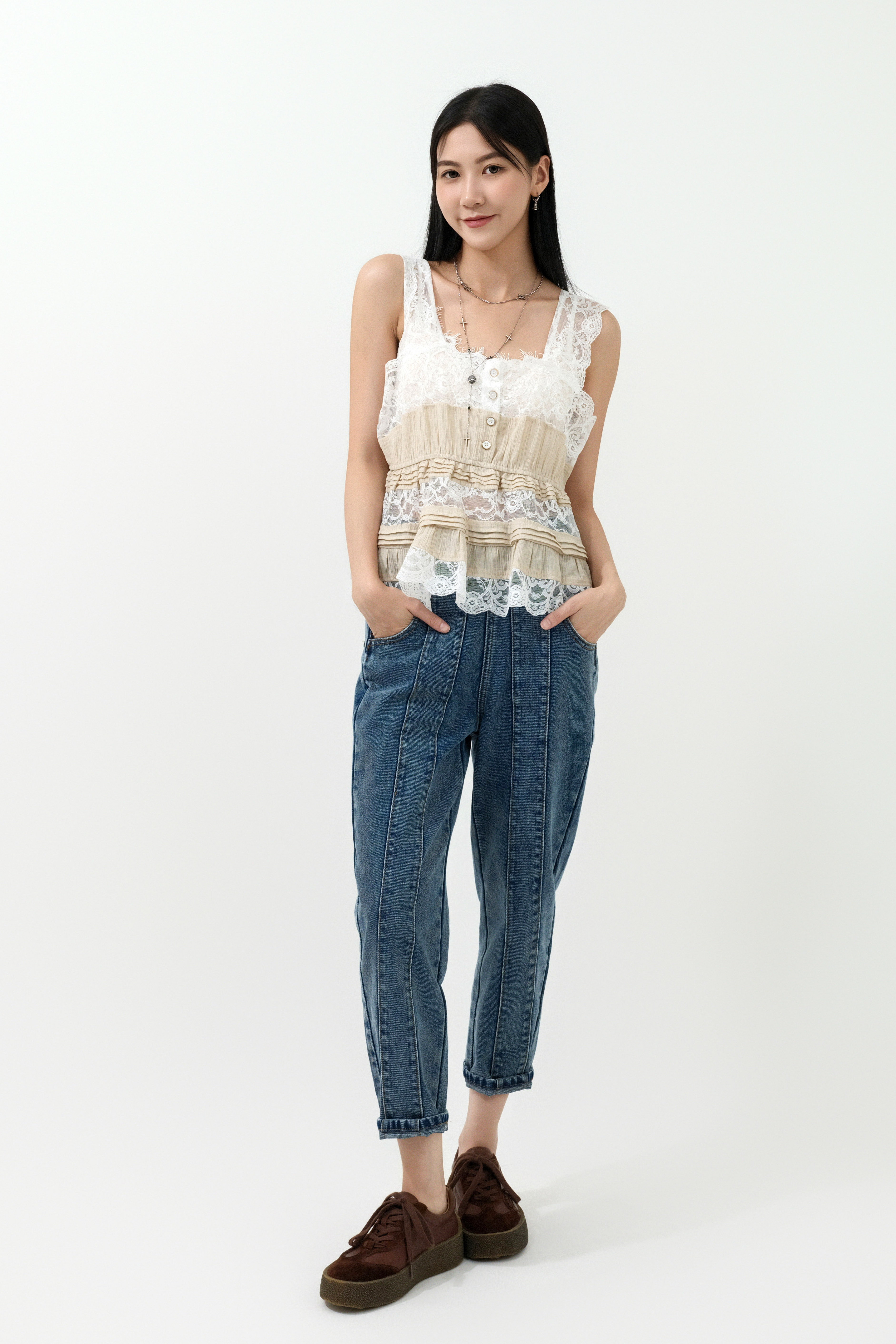 蕾絲拼小縐布娃娃背心  (現貨款式）