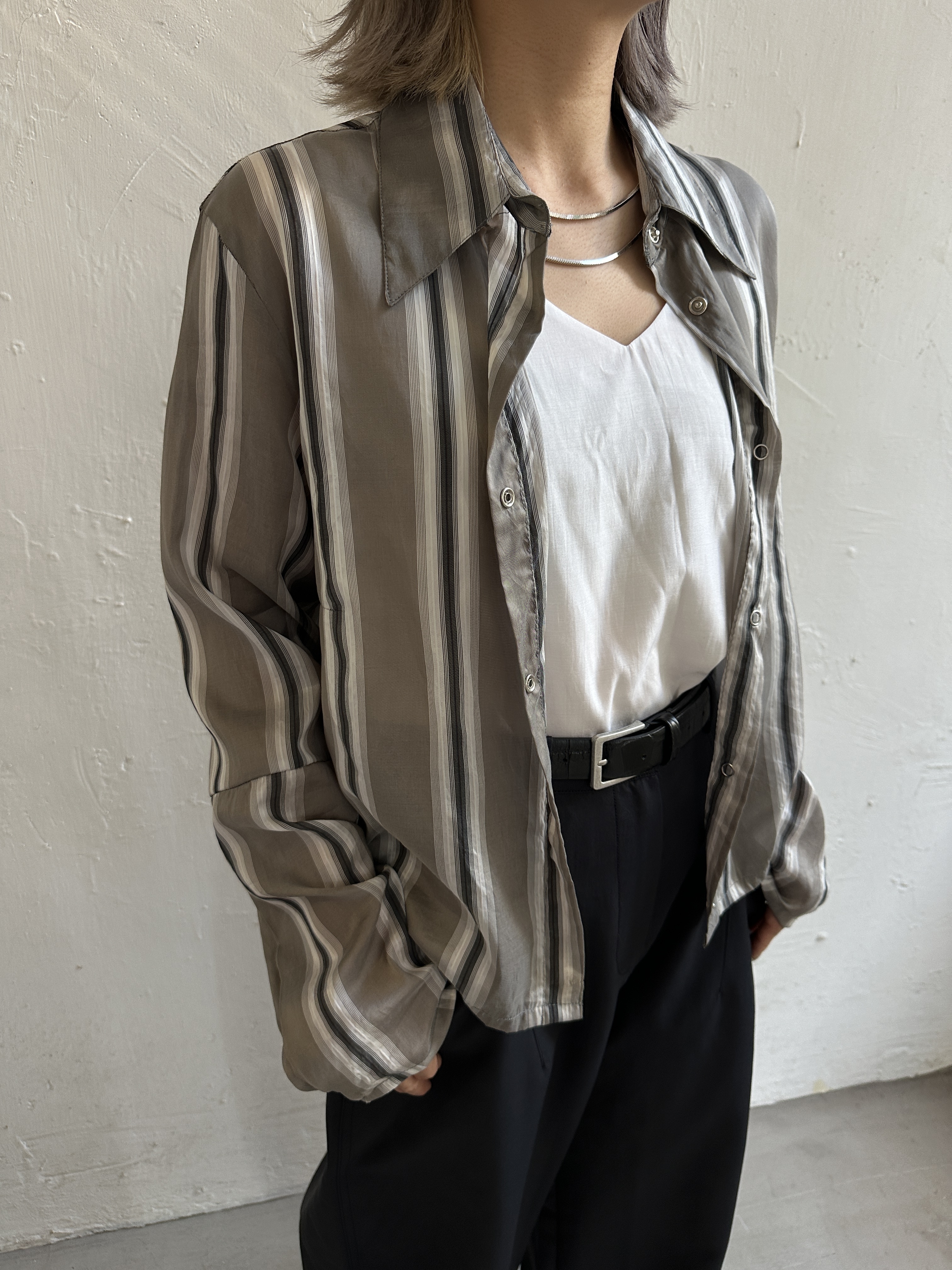 CHOOSELESS FORMLESS CROPPED STRIPE NYLON SHIRT