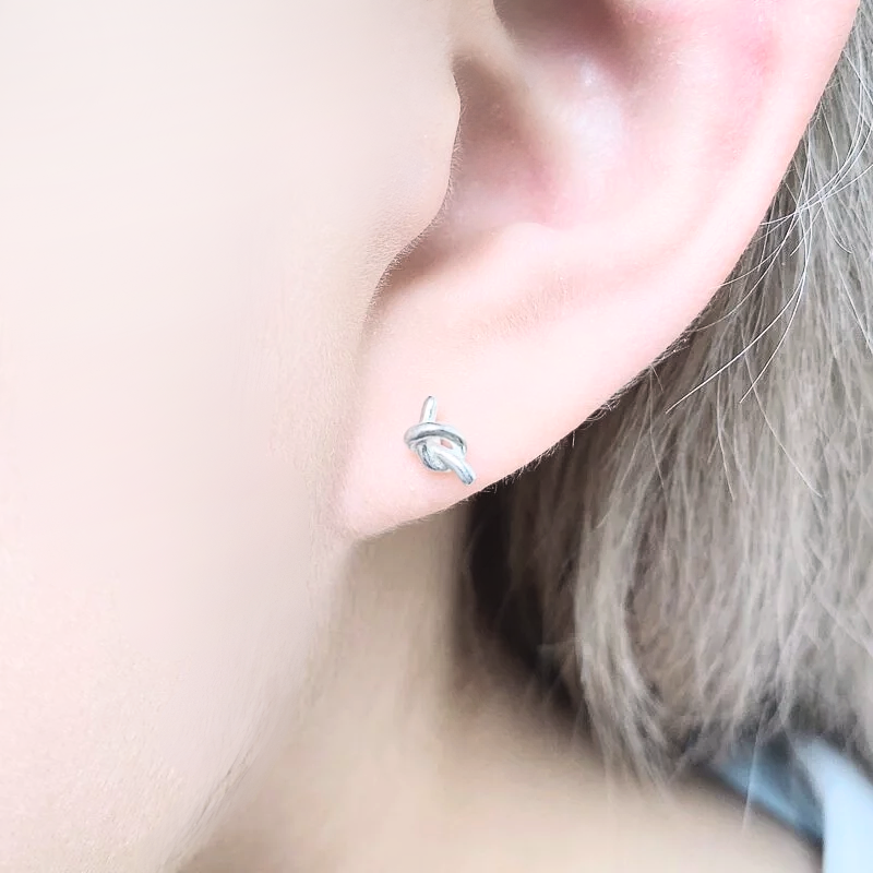 3色 純銀 金屬素面繩結造型鎖珠式耳環(單支價)