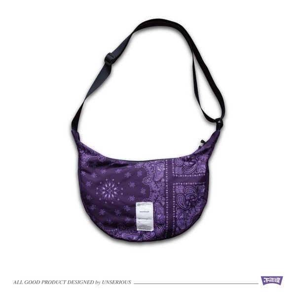 不正經 變形蟲半月包 US086