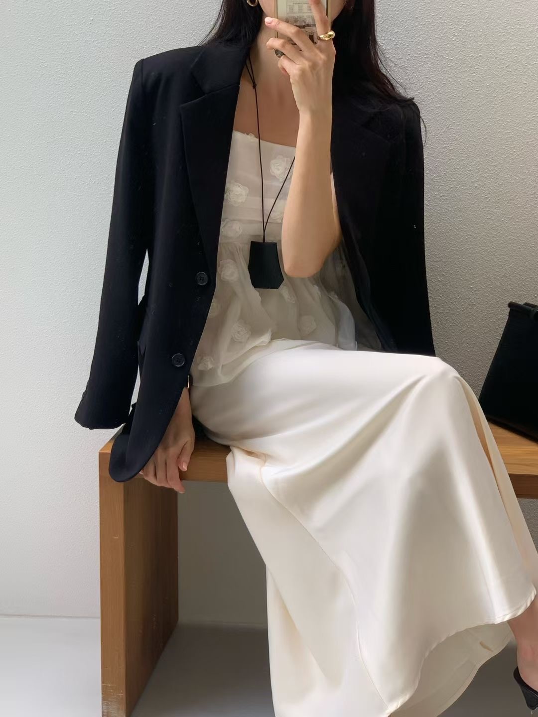 #228N245 時髦度剛好，三色長版西外