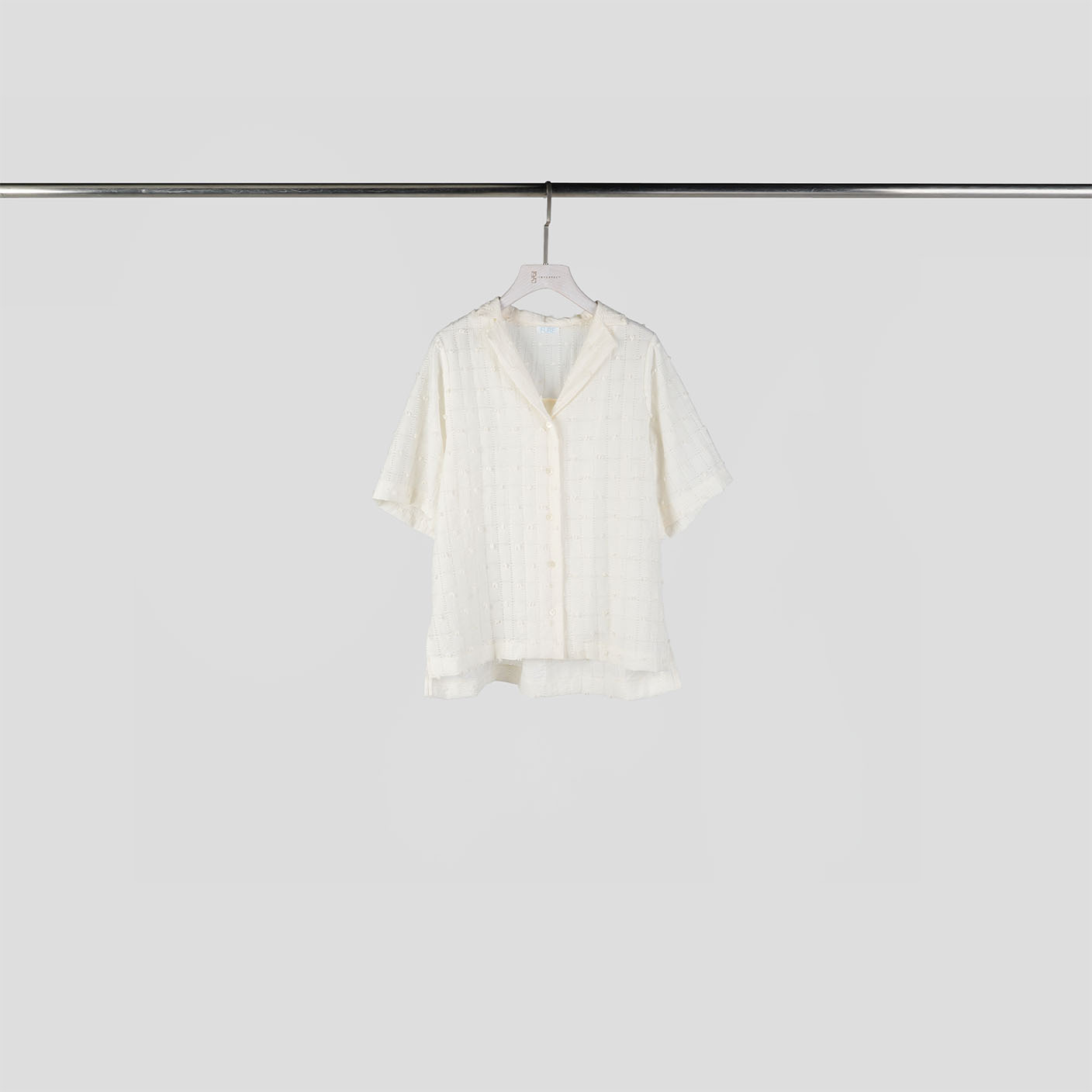 有點毛壓紋翻領襯衫 | 奶油杏