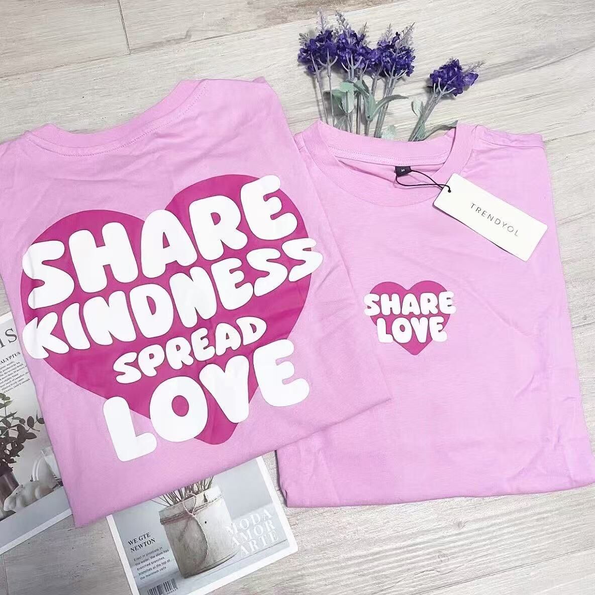 TRENDYOL HEART SHORT OVERSIZED TEE