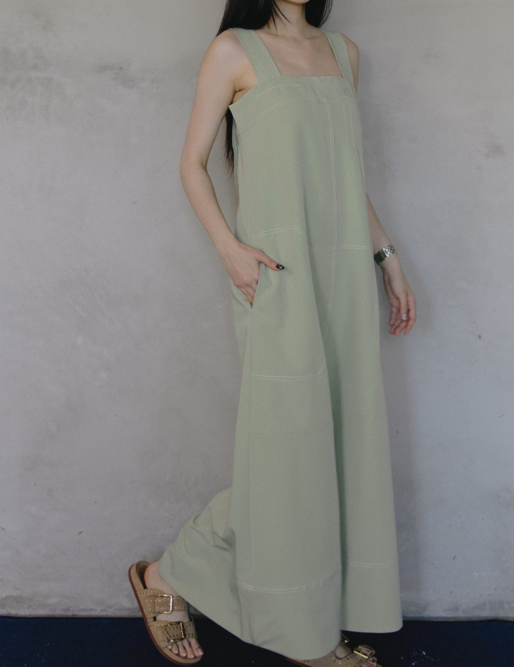 壓線後扣設計長洋裝（青蘋綠/6尺寸）