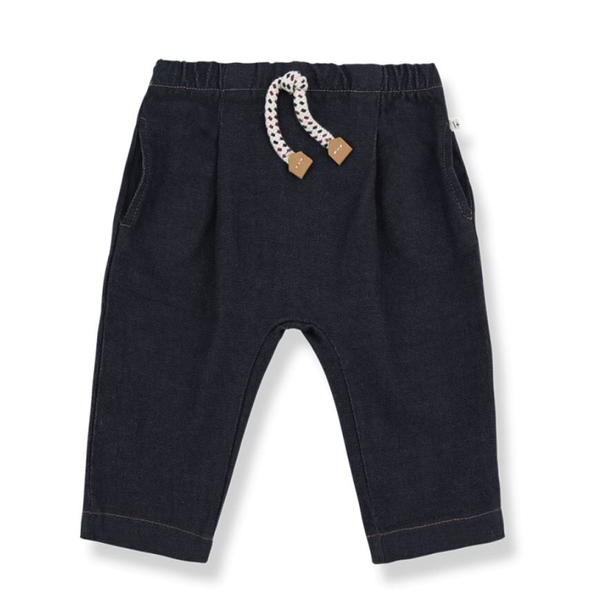 1+ in the family 黑色丹寧長褲 ELOY dark-blue