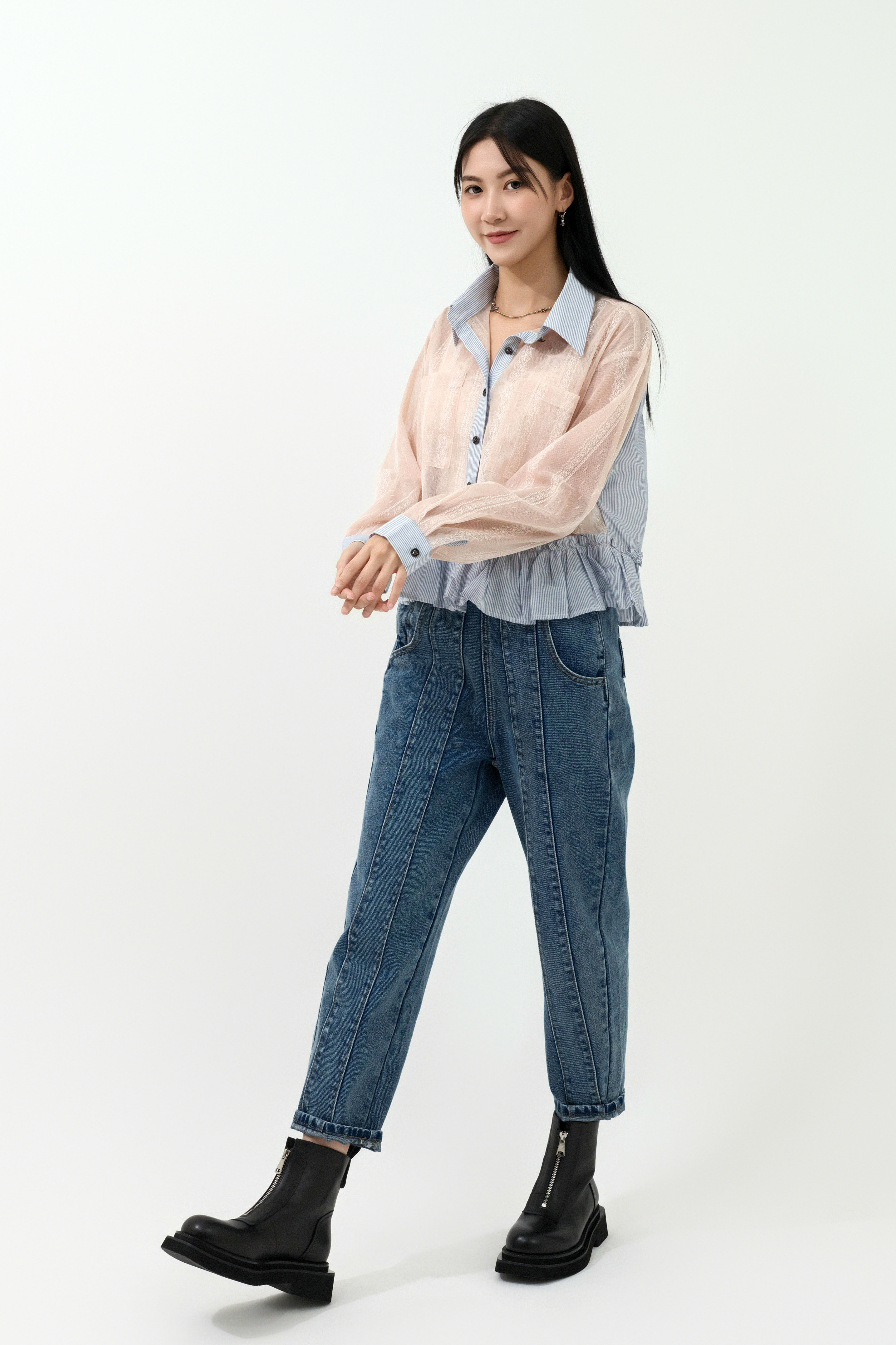 蕾絲紋網紗拼條子恤衫 (預購產品）