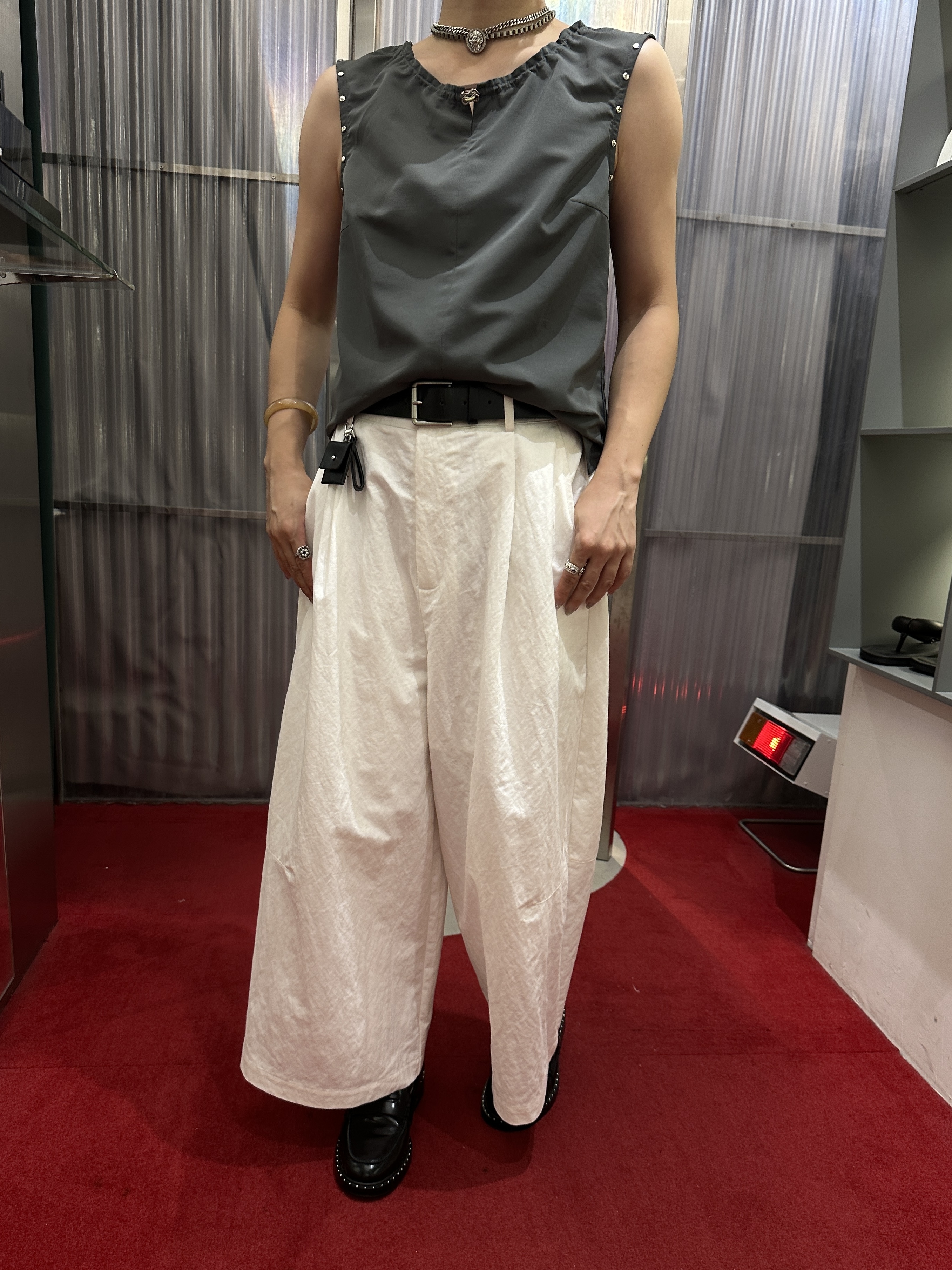 Girlfriend comfort : Monica tank