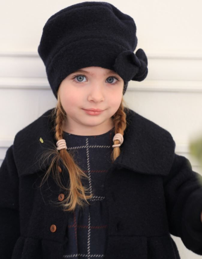 1+ in the family 羊絨大衣 ANNE dark-blue