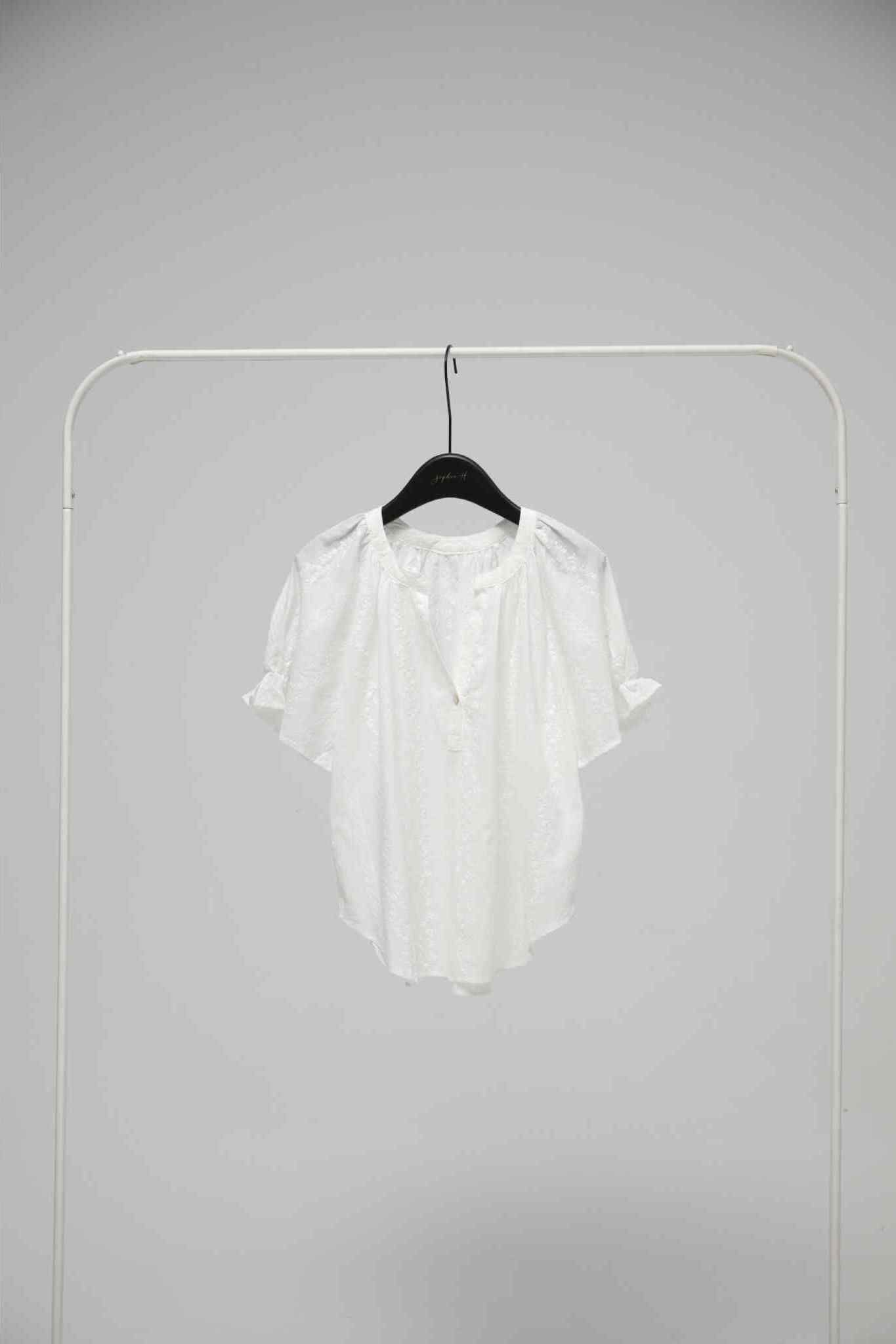 NY35 刺繡雕花短袖上衣