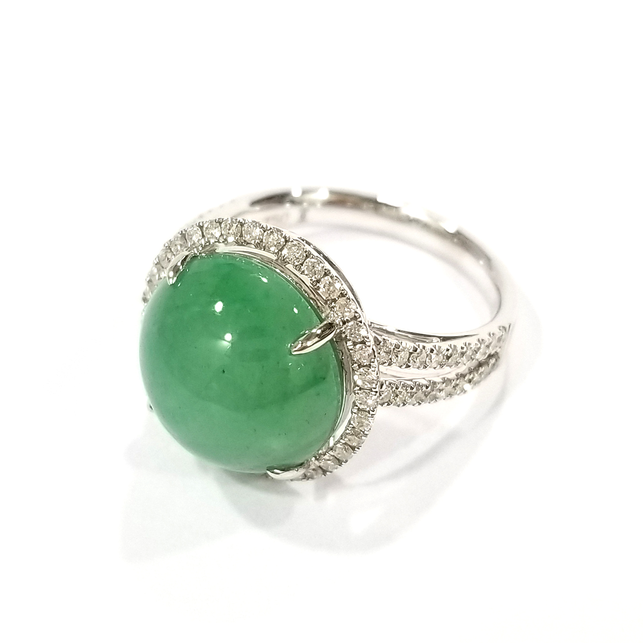 圓形翡翠雙臂天然鑽石戒指