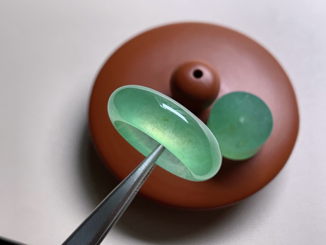 723341 翡翠高冰熒綠戒指一套 (圈口 11號)