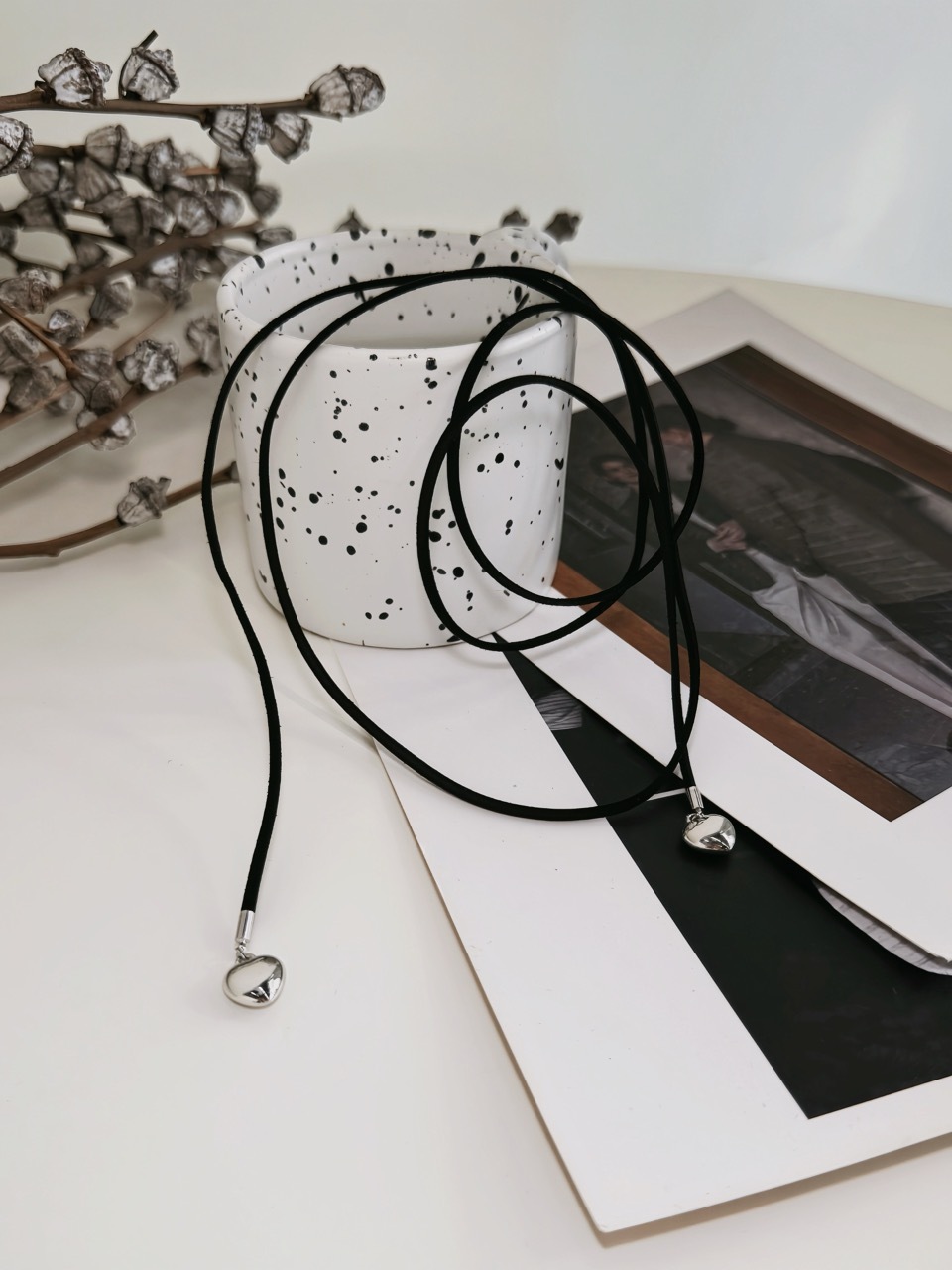 愛心繞脖皮繩項鍊