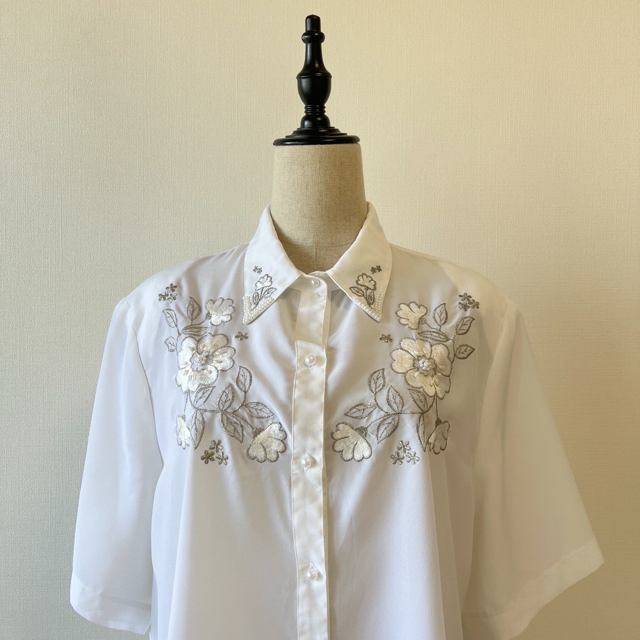 Christie&Jill白色花卉刺繡襯衣