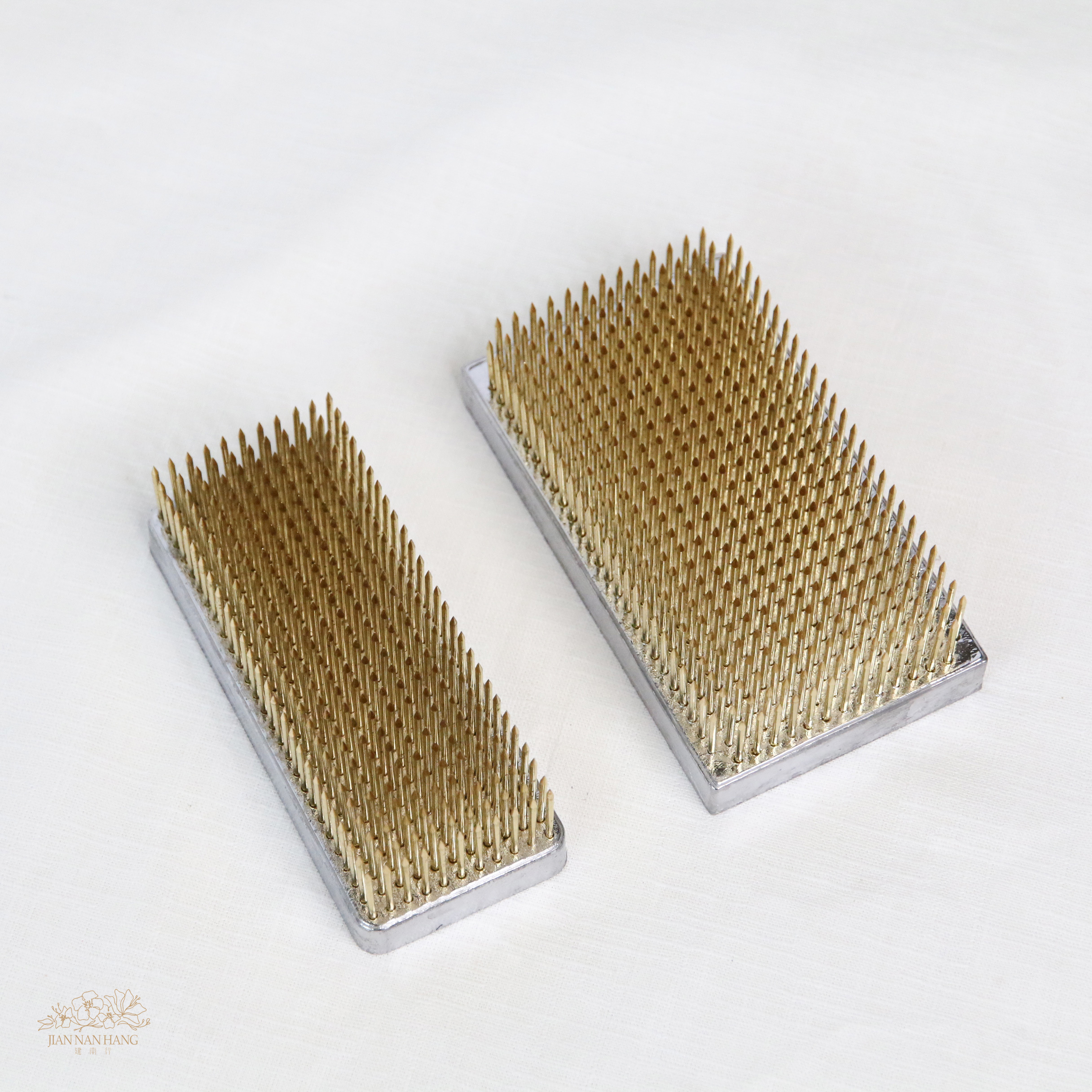 資材 劍山 - 銅釘 (方)  新款 2尺寸