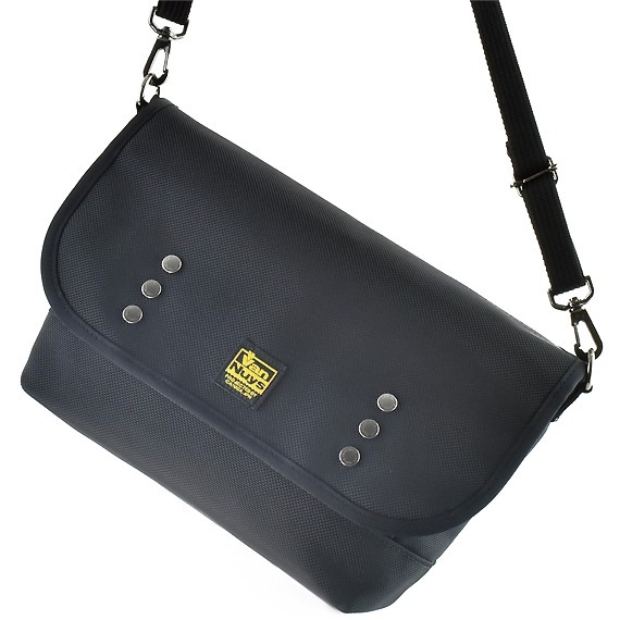 VanNuys E559 輕盈版雙鈕郵差包