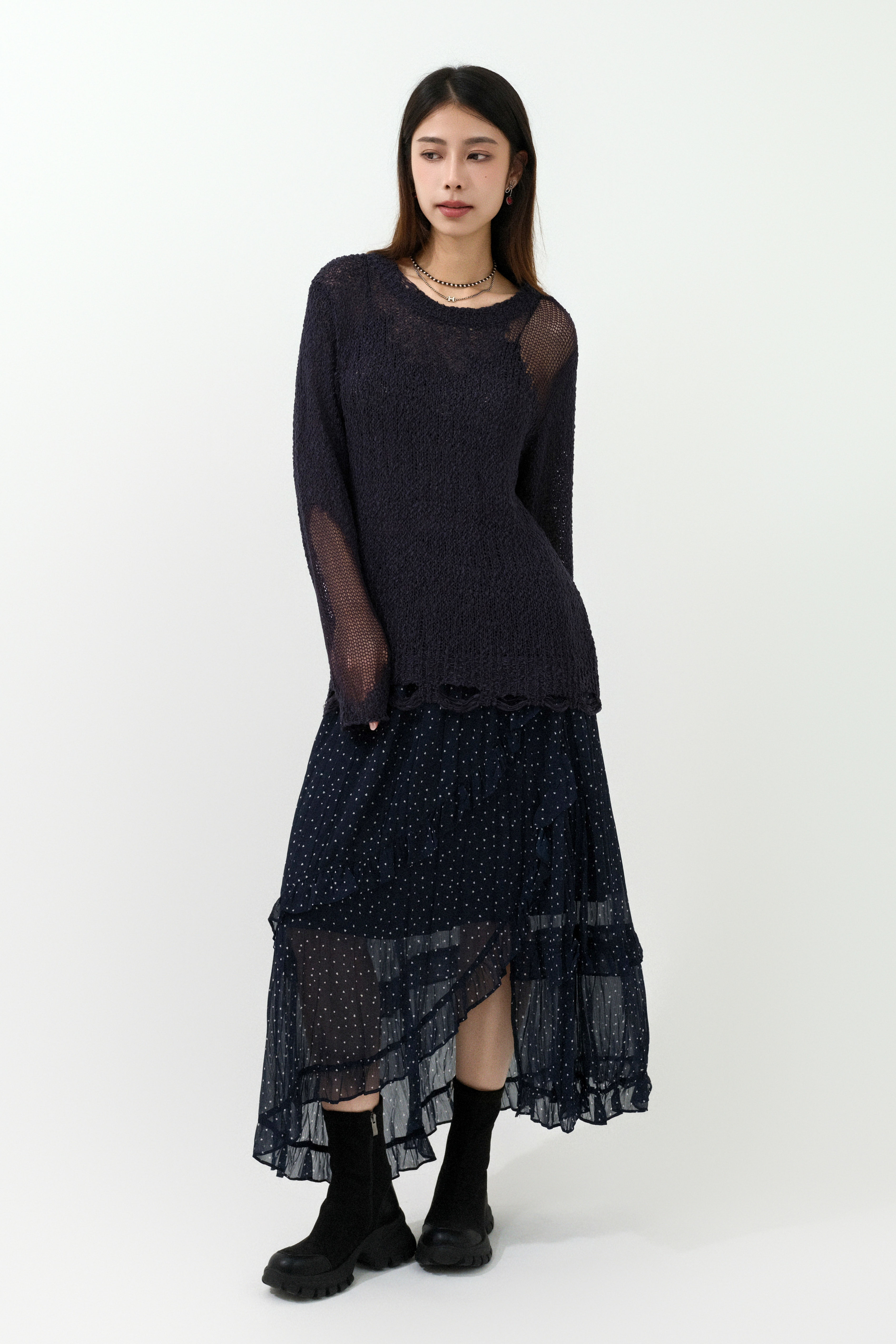 粗幼混線疏洞針織上衣（現貨款式）