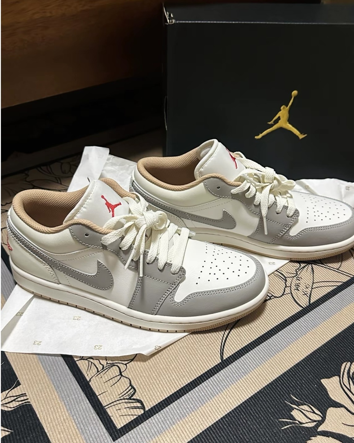 <快速出貨> NIKE AIR JORDAN 1 LOW 米白灰 男鞋