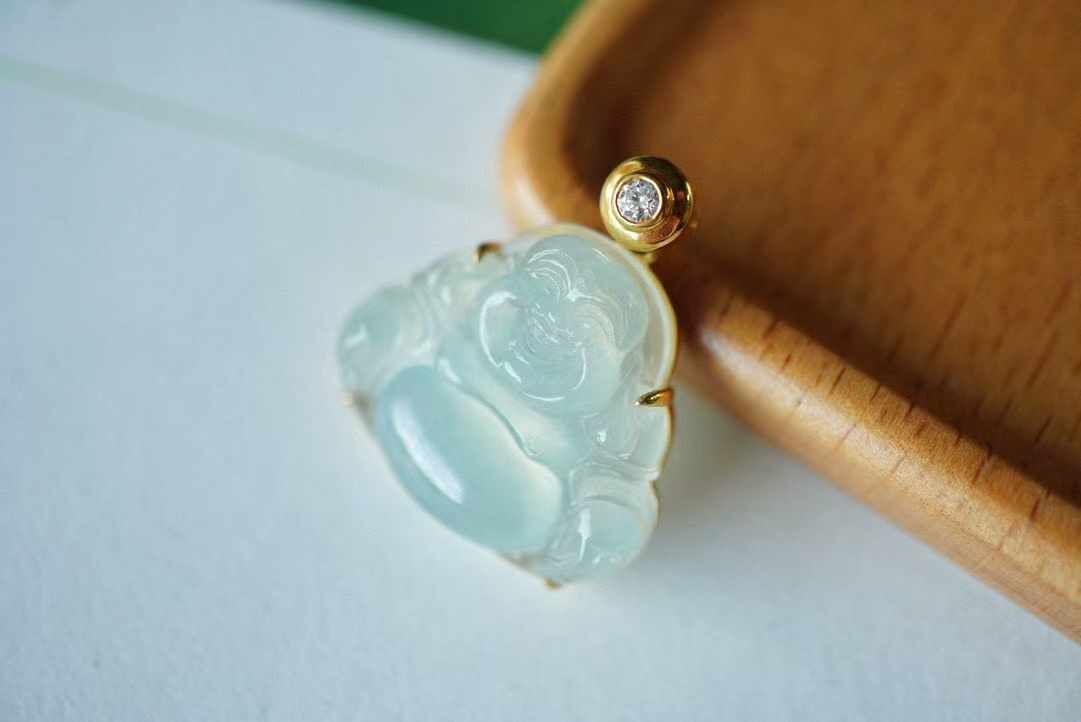 723821 翡翠冰種佛公吊墜