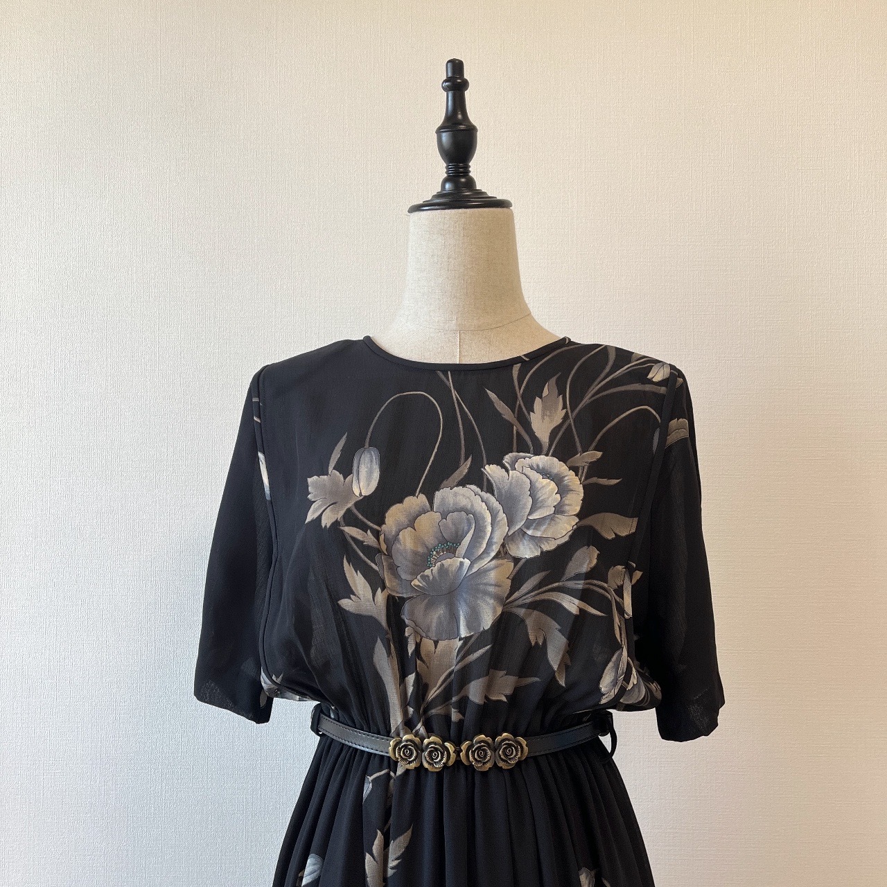 黑色優雅花卉古著連身裙