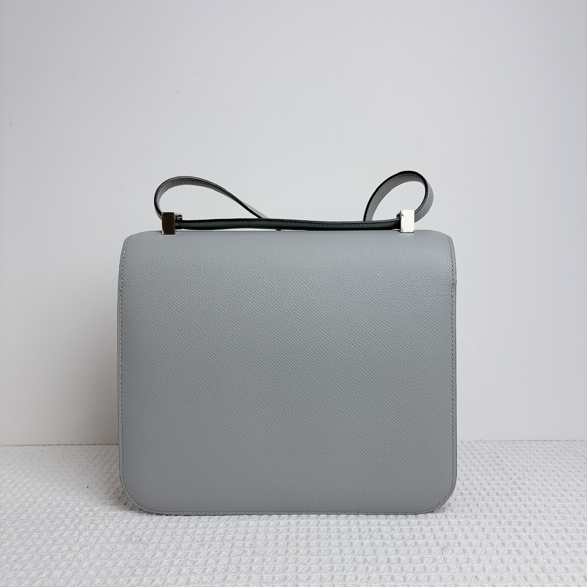 Hermes Constance 24 - bleu glacier / Shw