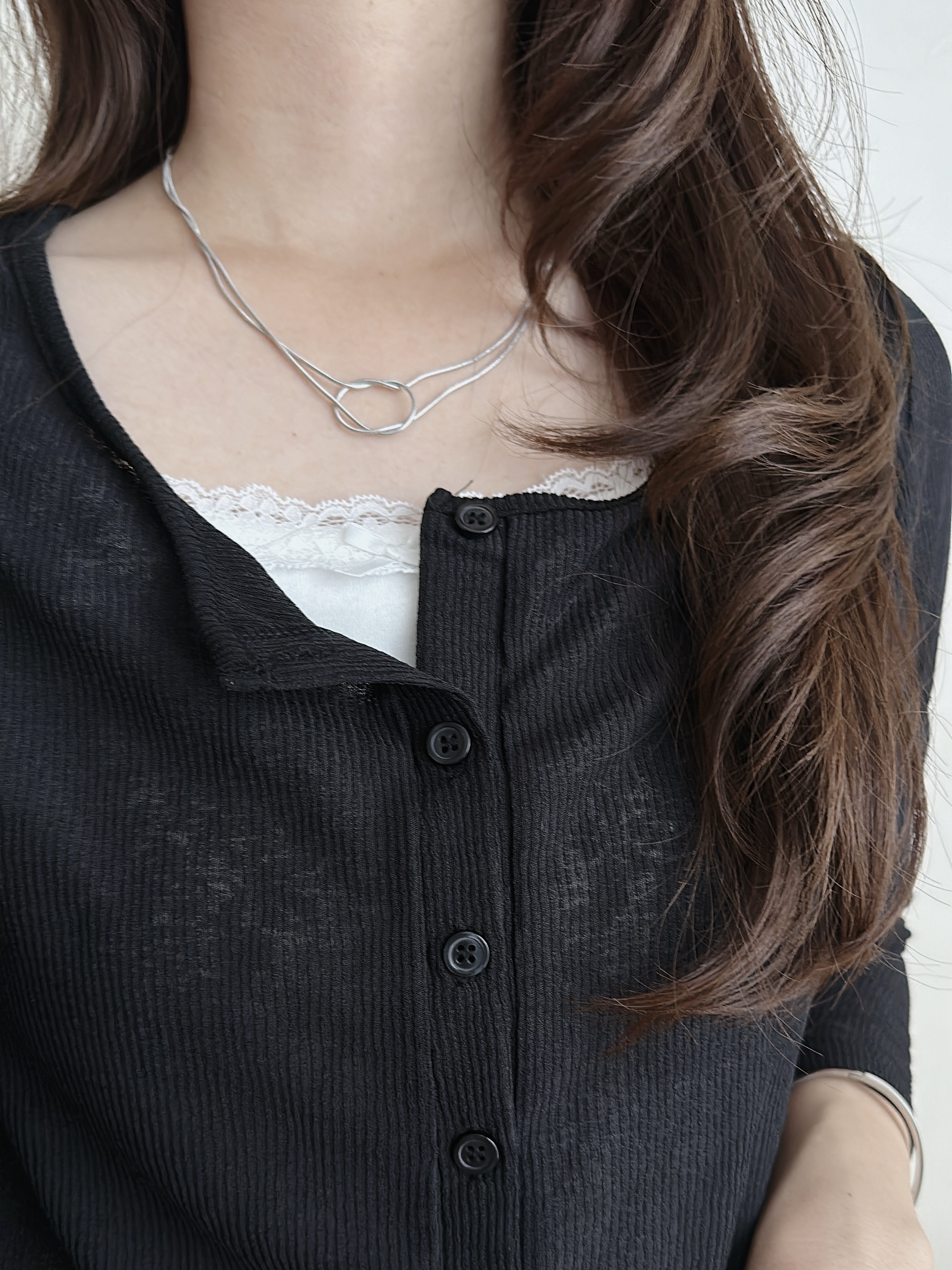 SS knot design necklace