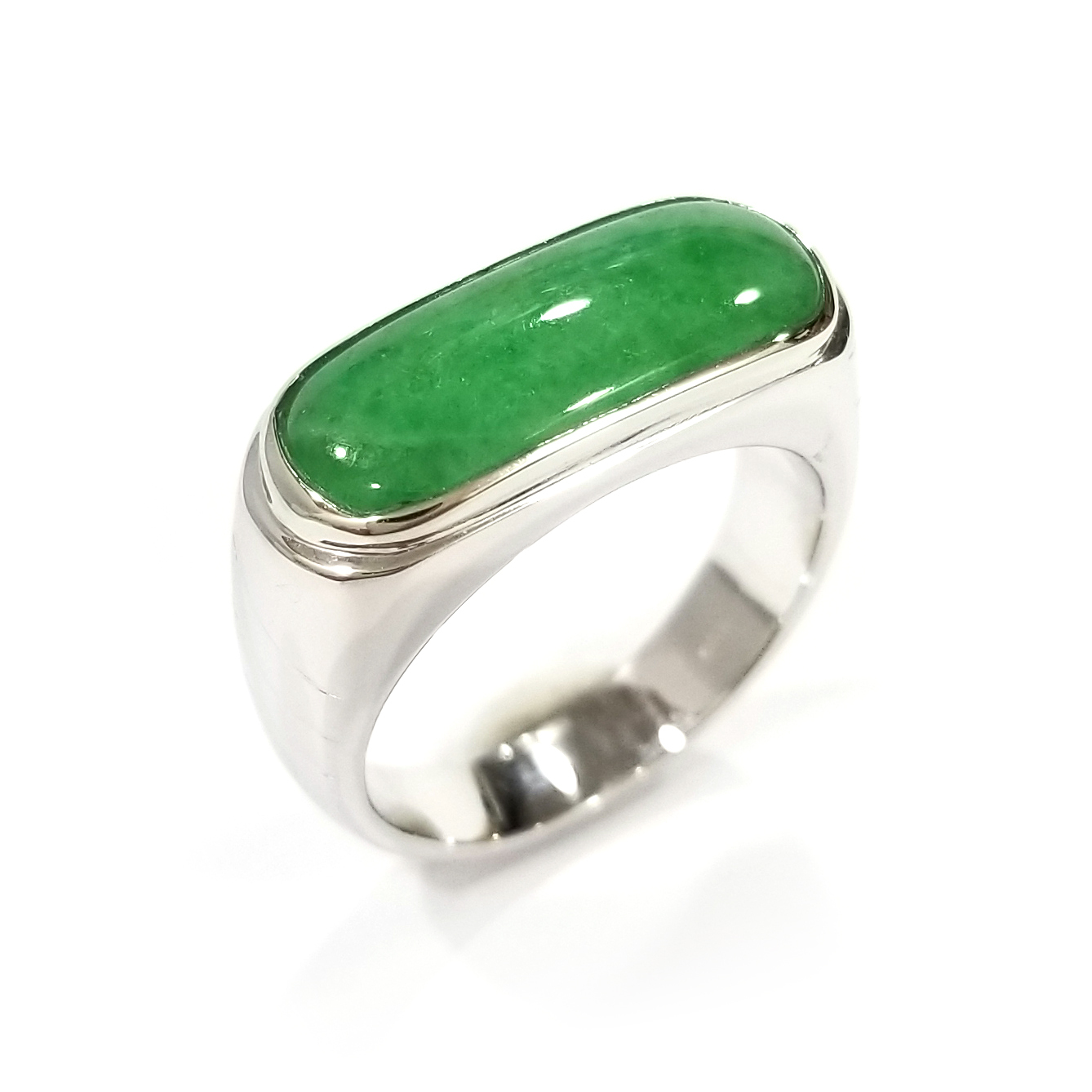 橢圓形翡翠戒指