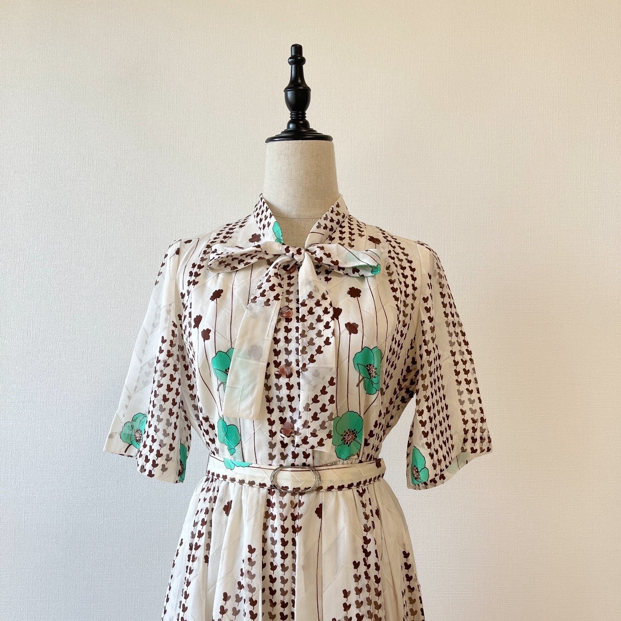 米色田園風花卉圖案古著連身裙