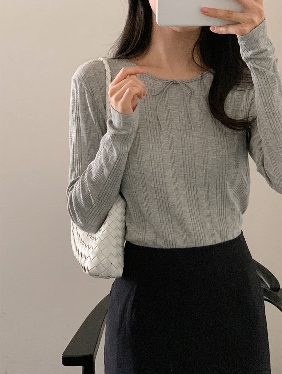 韓國Cherrykoko授權 韓系沁柔氣質壓紋蝴蝶結上衣